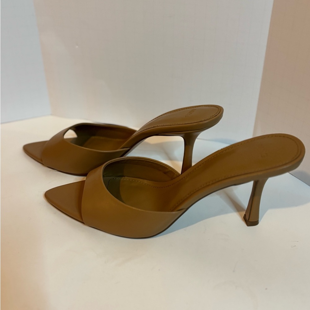 Women’s Pointed Toe Mule Heels in Brown